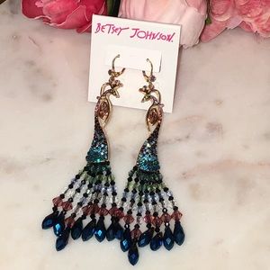 ✨NWT✨ Betsey Johnson Peacock Statement Earrings